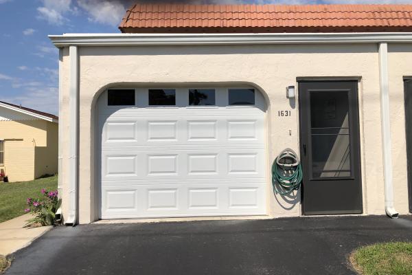 Raised Short Panel Garage Garage Door with Plain Glass