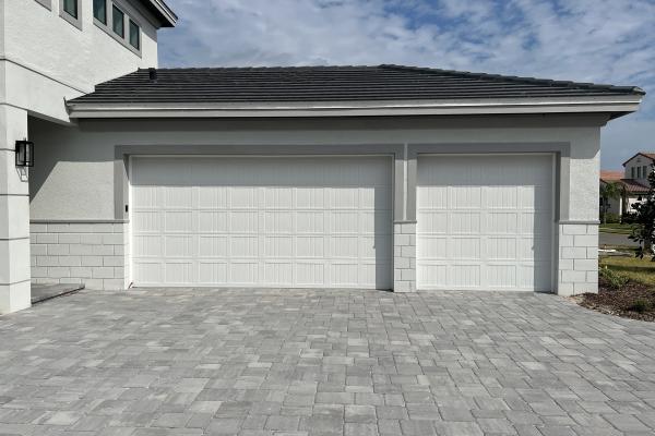 Raynor Buildmark Recessed Colonial Grooved Garage Doors