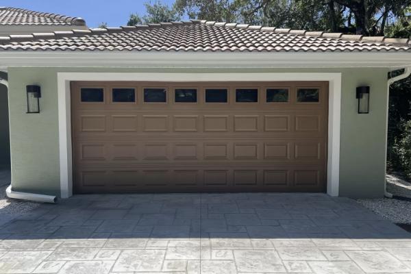 CHI Model 2250 garage door installed ABS Garage Doors in Palm Coast, Florida