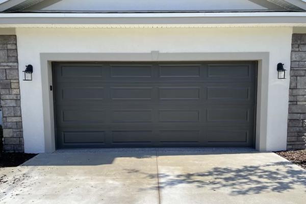 CHI Model 4250 garage door installed by ABS Garage Doors in Palm Coast, Florida.