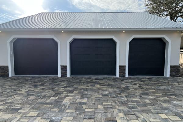 CHI Model 5250 garage doors installed by ABS Garage Doors in Flagler Beach, Florida.