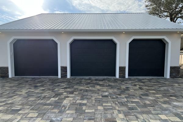 CHI model 5250 garage doors installed by ABS Garage Doors in Flagler Beach, Florida.