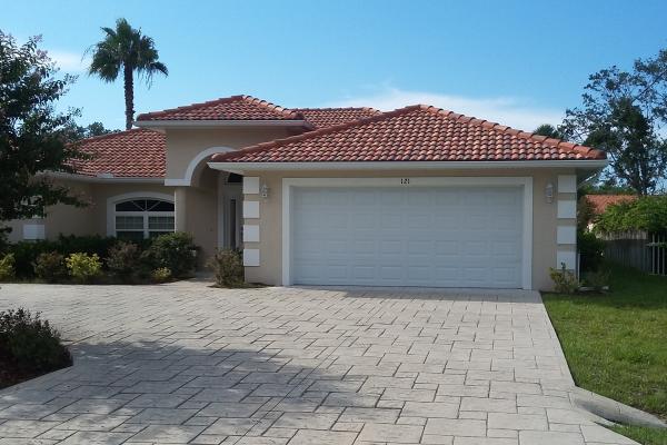 Raised Short Panel Garage Door