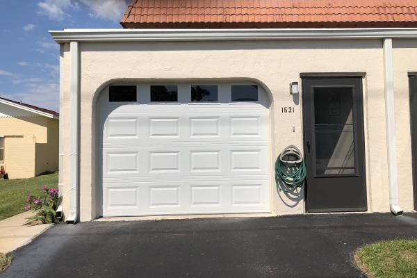 Raised Short Panel Garage Garage Door with Plain Glass