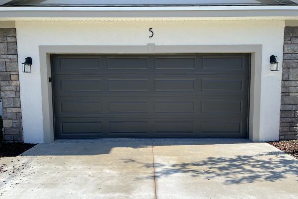 CHI Model 4250 garage door installed by ABS Garage Doors in Palm Coast, Florida
